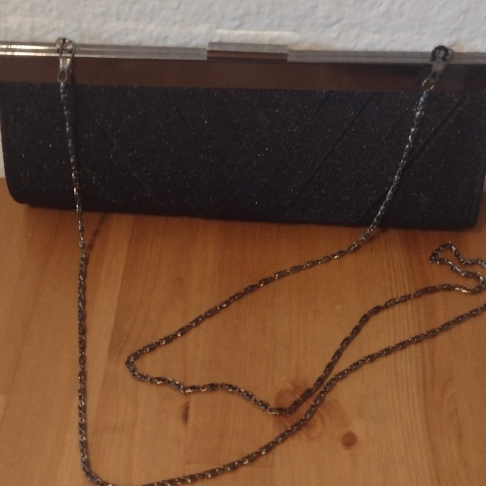 Natasha black glitter clutch